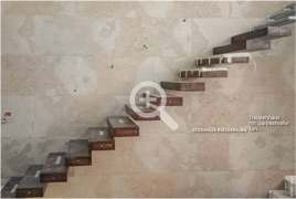 Dünnschiefer TAN in einem Treppenhaus in Israel - StoneslikeStones-Abb. 470-01