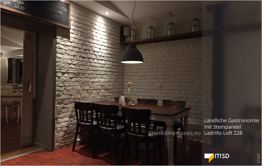 Ländliches Ambiente mit Steinpaneel Ladrillo Loft in einem Restaurant